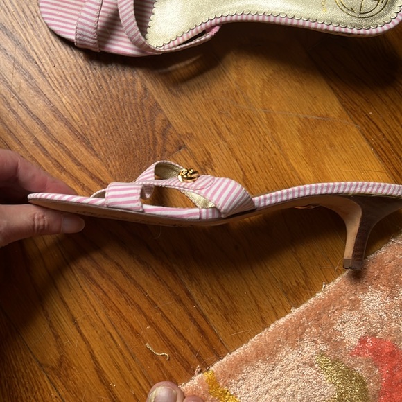 Lilly Pulitzer Sandals Size 8 1/2 Pink and White stripes-fabric - Picture 2 of 6